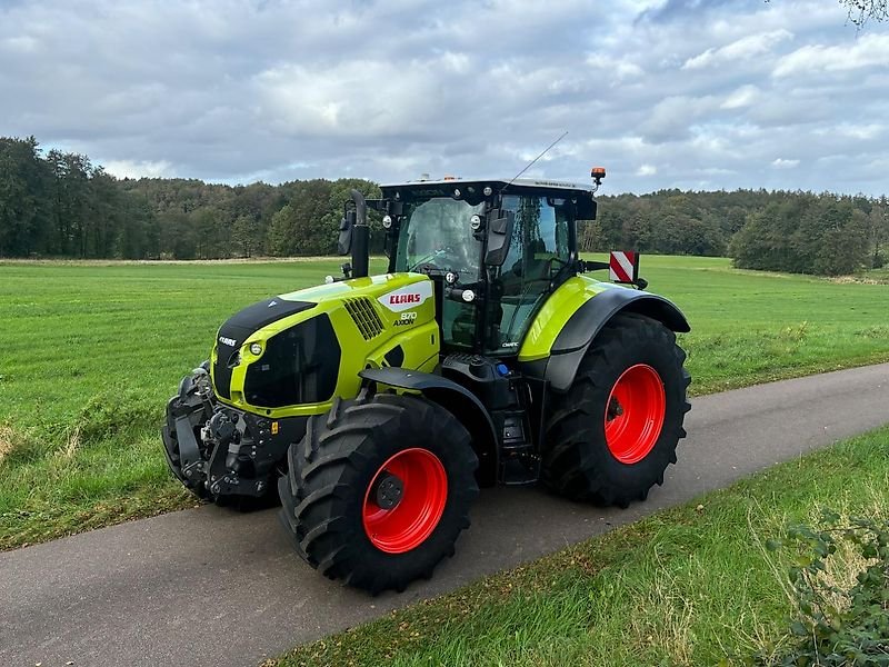 Tracteur Claas AXION 830 CMATIC